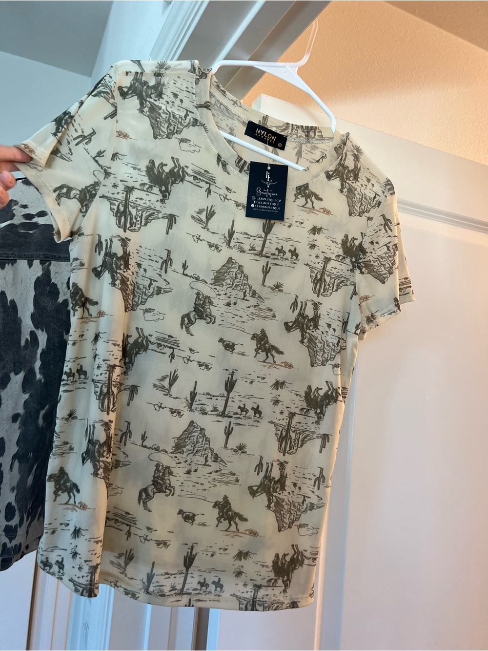 Nylon Short Sleeve Sheer Desert Scene Tee - Cream/Olive